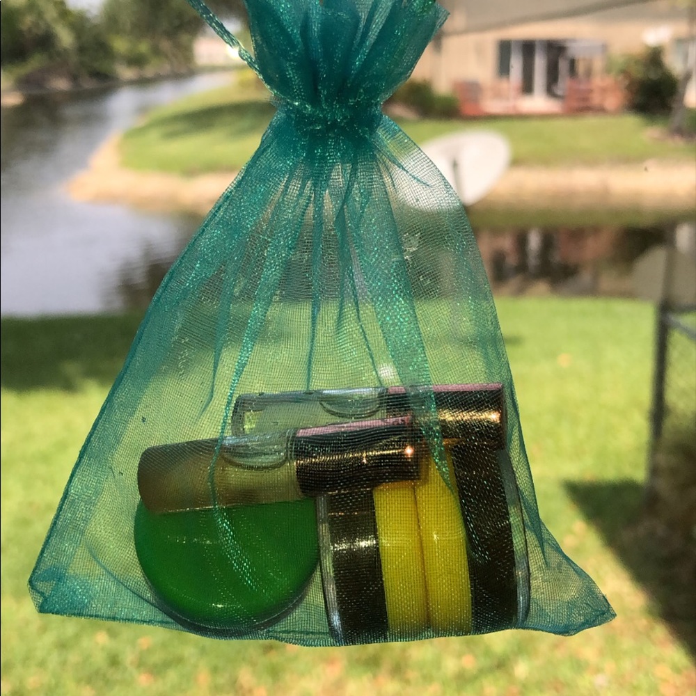 Mella cosmetics brown sugar 100% natural lip scrub